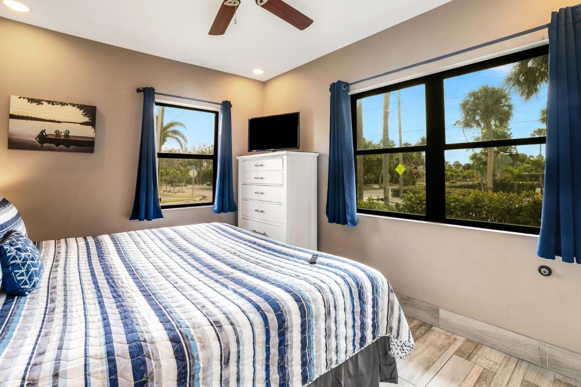Island Time - Beach Pool Home Clearwater Beach Bagian luar foto