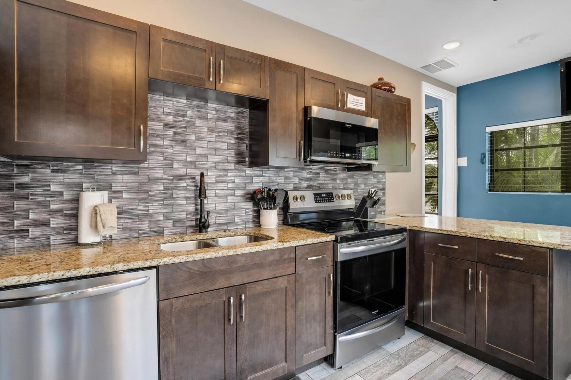 Island Time - Beach Pool Home Clearwater Beach Bagian luar foto