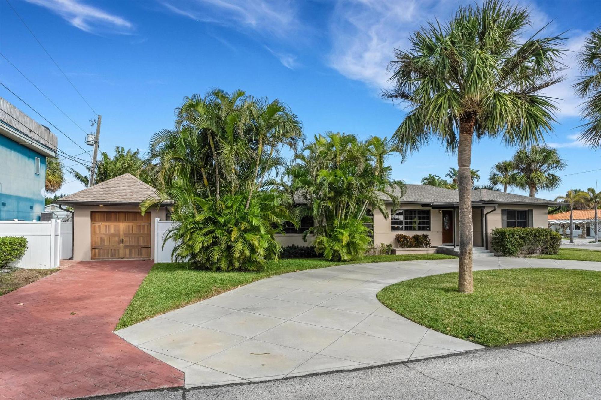 Island Time - Beach Pool Home Clearwater Beach Bagian luar foto